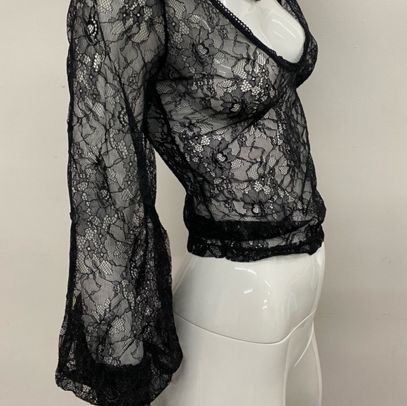 π€ Midnight Hour Lace Victorian Blouse π€ - Picture 4 of 15